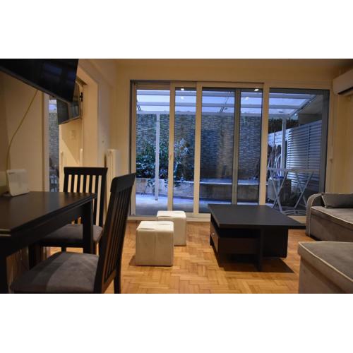 Peaceful Retreat in Kolonaki