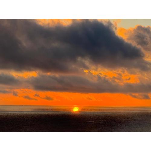 Peaceful Seascape, 50m to the beach