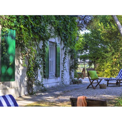 Peaceful Stay with Garden Views