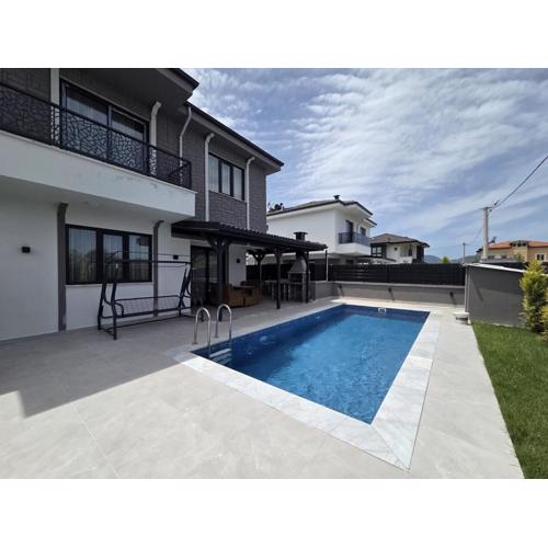 Peaceful Vacation, Luxury Detached Villa