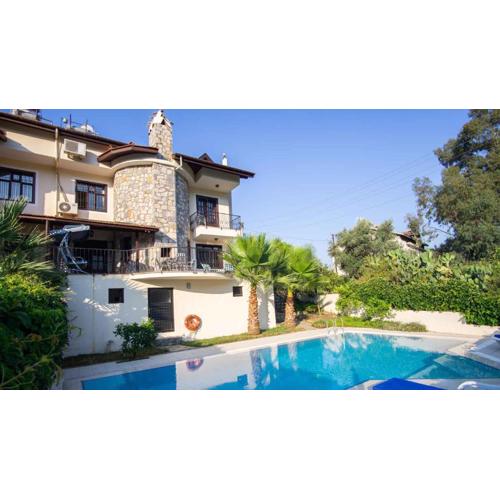 Peaceful Villa Escape with Private Pool