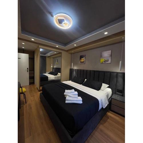 Peaky Hotel