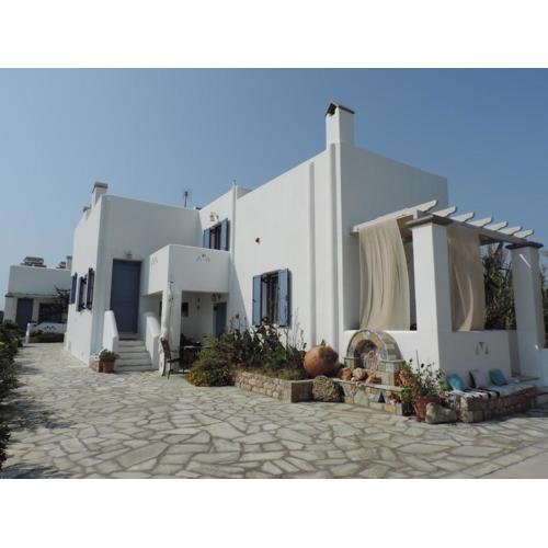 Pelagos Rooms on Gyrismata beach