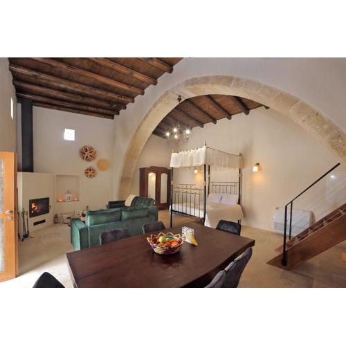 Pentasino Traditional House
