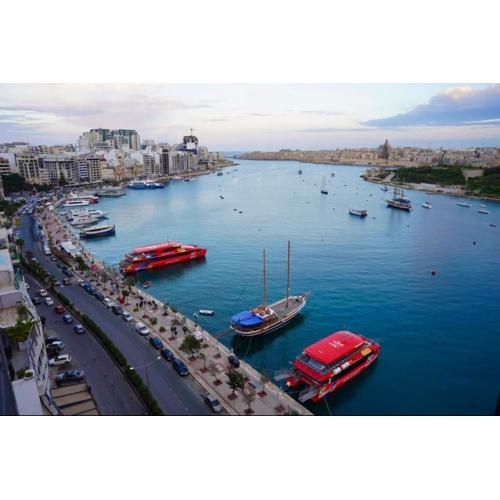 Penthouse -Centre of Sliema - Best View in Malta