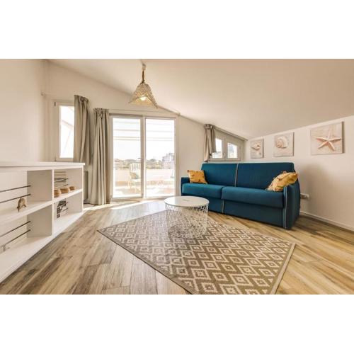 Penthouse 104 sea view -Magnolia Holidays