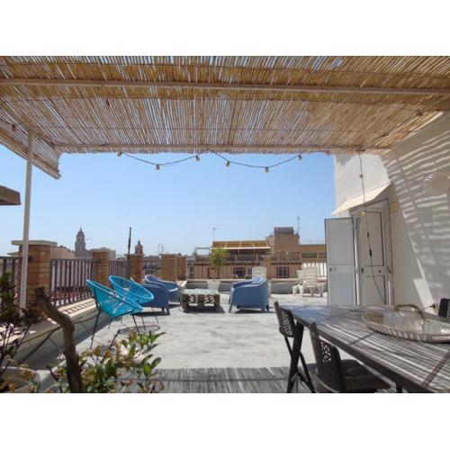 Penthouse Alvarez