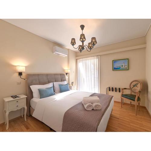 Penthouse Apartment & Studio near Glyfada - free Parking