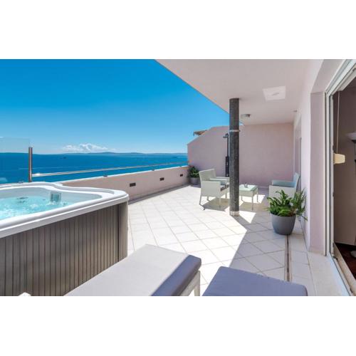 Penthouse apartment with terrace and hot tub - Ivan