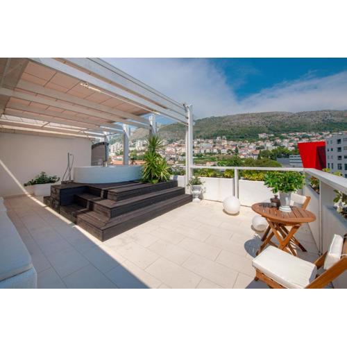 Penthouse apartment