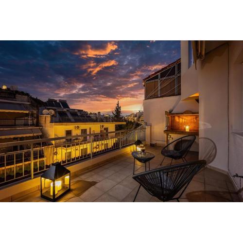 Penthouse in Koukaki with Acropolis view