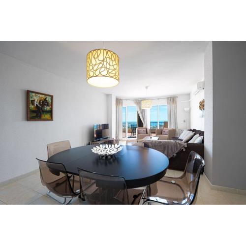 Penthouse Seaview - 3bed & 2bath