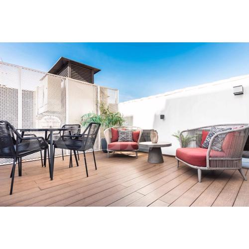 Penthouse suite with rooftop in the heart of Malaga by REMS