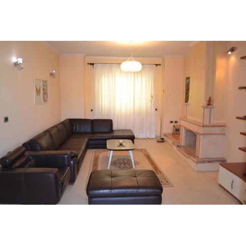 Penthouse Terrace 4 Bedrooms Apartment in Old Town
