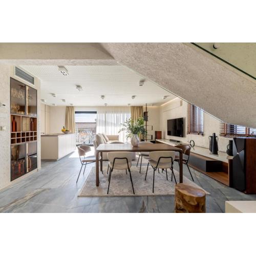 Penthouse WEST SIDE