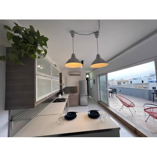 Penthouse with Immense Outdoor Area