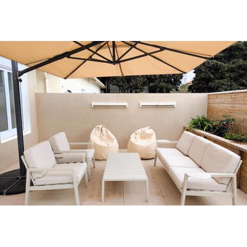 Penthouse with large terrace near beaches