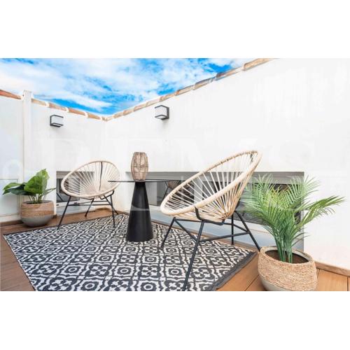 Penthouse with private rooftop in the heart of Malaga by REMS