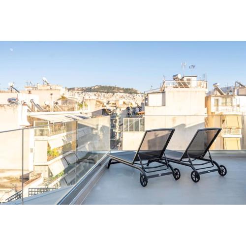 Penthouse with views close to Monastiraki metro