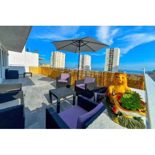 Penthouse ZiA Split
