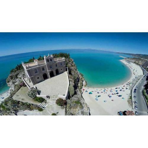 Peonia Tropea II House