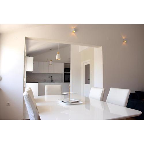 Pepi Apartments 4