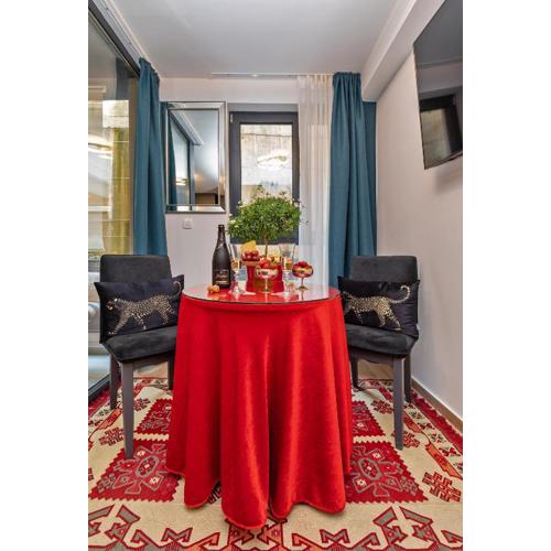 Perfect Downtown Apartment A217