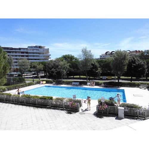 Perfect located residence near the beach with pool
