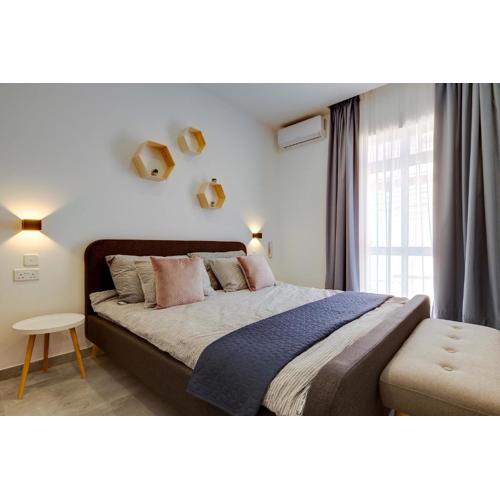 Perfect Location, Idyllic 2BR Apartment