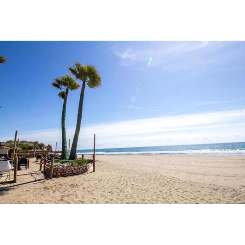 Perfectly located beachside apartment in Elviria Marbella
