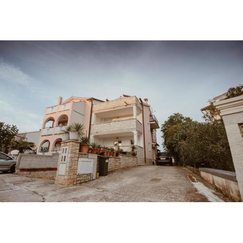 Perla Apartments