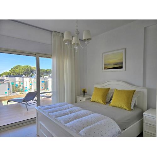Perla Modern Penthouse 272