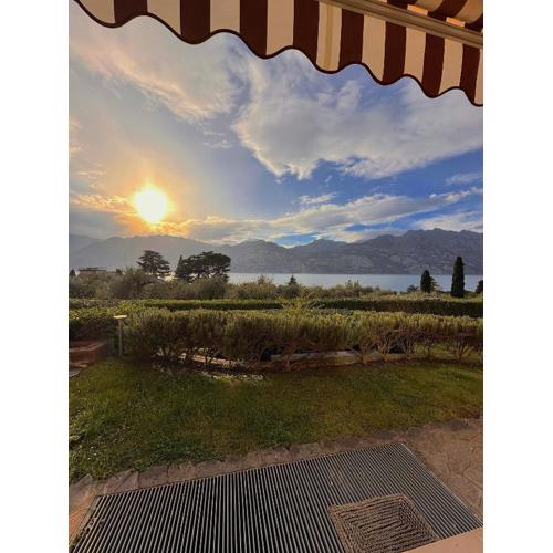Perlissima, Lake View and Pool