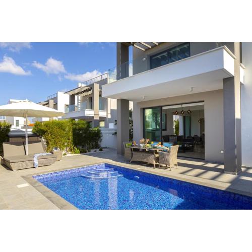 Pernera Beach Villa