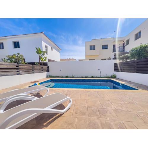 Pernera Seaside Villa - Sun, Sea, Poolside Bliss