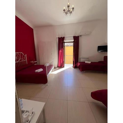 PERSEFONE LUXURY SUITE