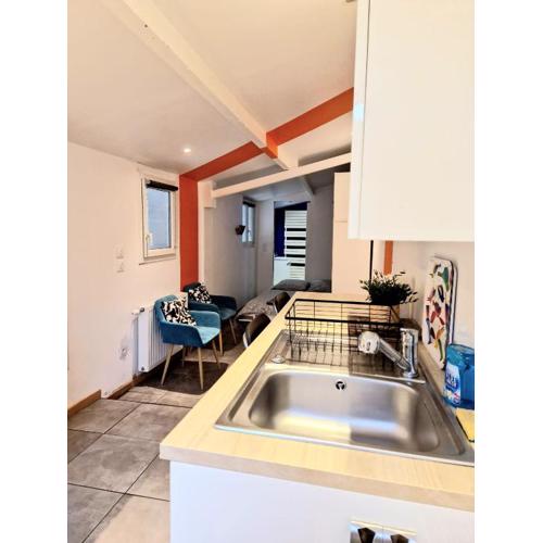 Petit studio avec terrasse