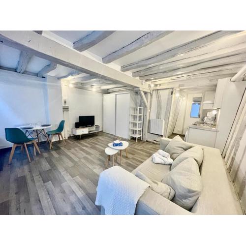 petit studio près du centre - 186