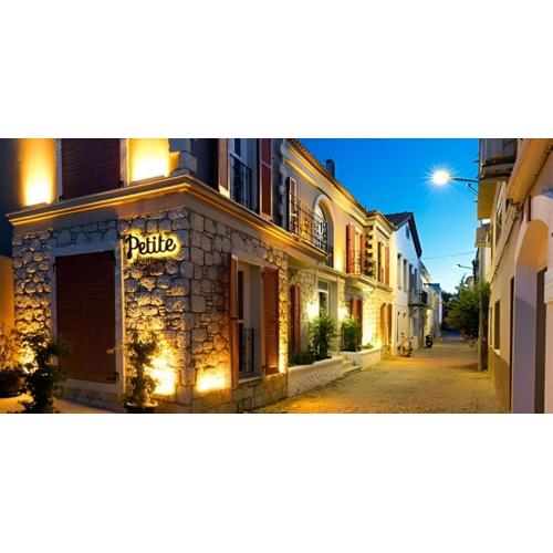 Petite Boutique Hotel