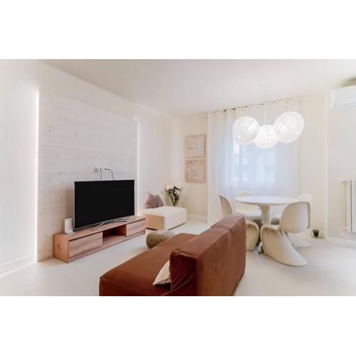 Petite Suite Vittoria - Brescia City - by Host4U