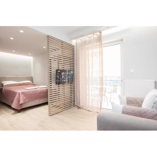 Petralona Gem Hotel-Style Studio with Balcony