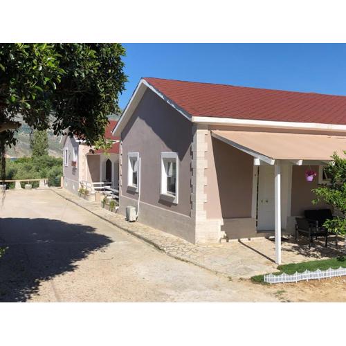 Petros Rooms & Apartments