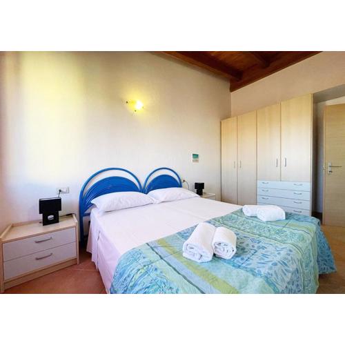 Pgs Immobiliare srls Bellavista 02 Bilocale con parcheggio privato e vista mare La Maddalena