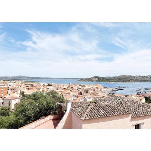 Pgs Immobiliare srls Bellavista Maria Attico con vista mare e parcheggio privato La Maddalena