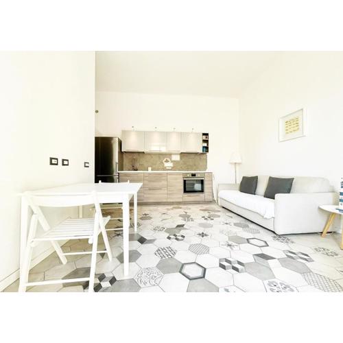 Pgs Immobiliare Srls Margherita bilocale con balcone vista mare