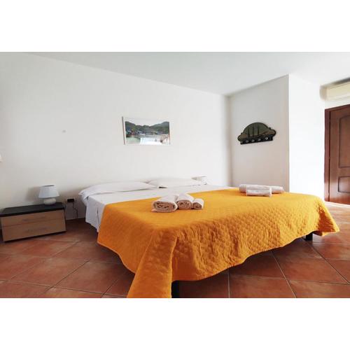 Pgs immobiliare srls Residenza Ugo Bilocale con terrazza attrezzata e posto auto privato La Maddalena