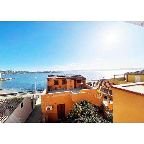 Pgs Immobiliare srls Supramare Quadrilocale con balcone vista mare e parcheggio privato La Maddalena