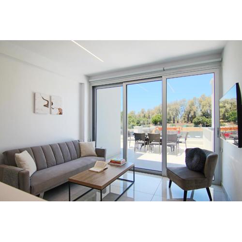 Phaedrus Living - Seaside Deluxe Flat Harbour 112