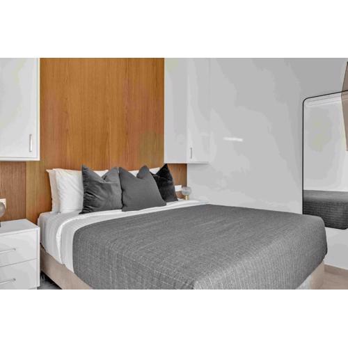 Phaedrus Living Alkminis Seaview Suites Mare