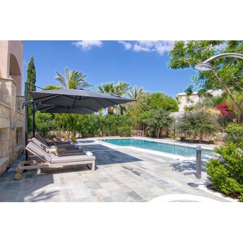Phaedrus Living Amorosa 13 Beachside Villa